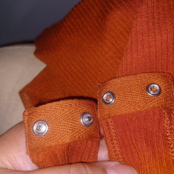 Sultry Sienna Bodysuit- W Sz Small - Picture 5 of 7